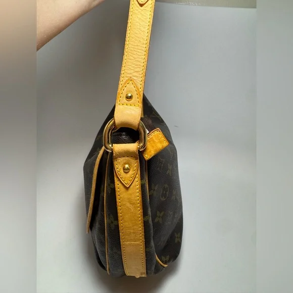 SOLD Louis Vuitton Monogram Tulum PM Crescent Shoulder Bag Discontinued - Picture 9 of 16